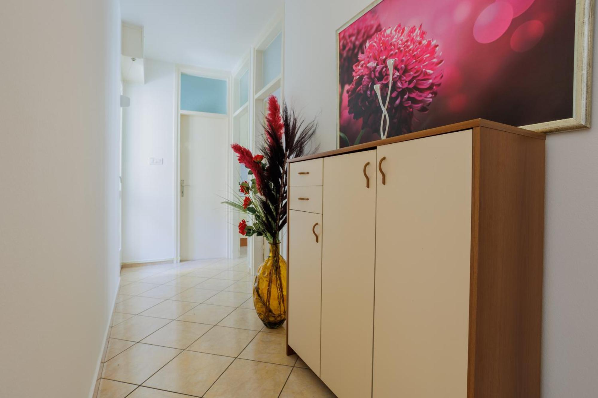 Center Apartment Silvana Сплит Экстерьер фото